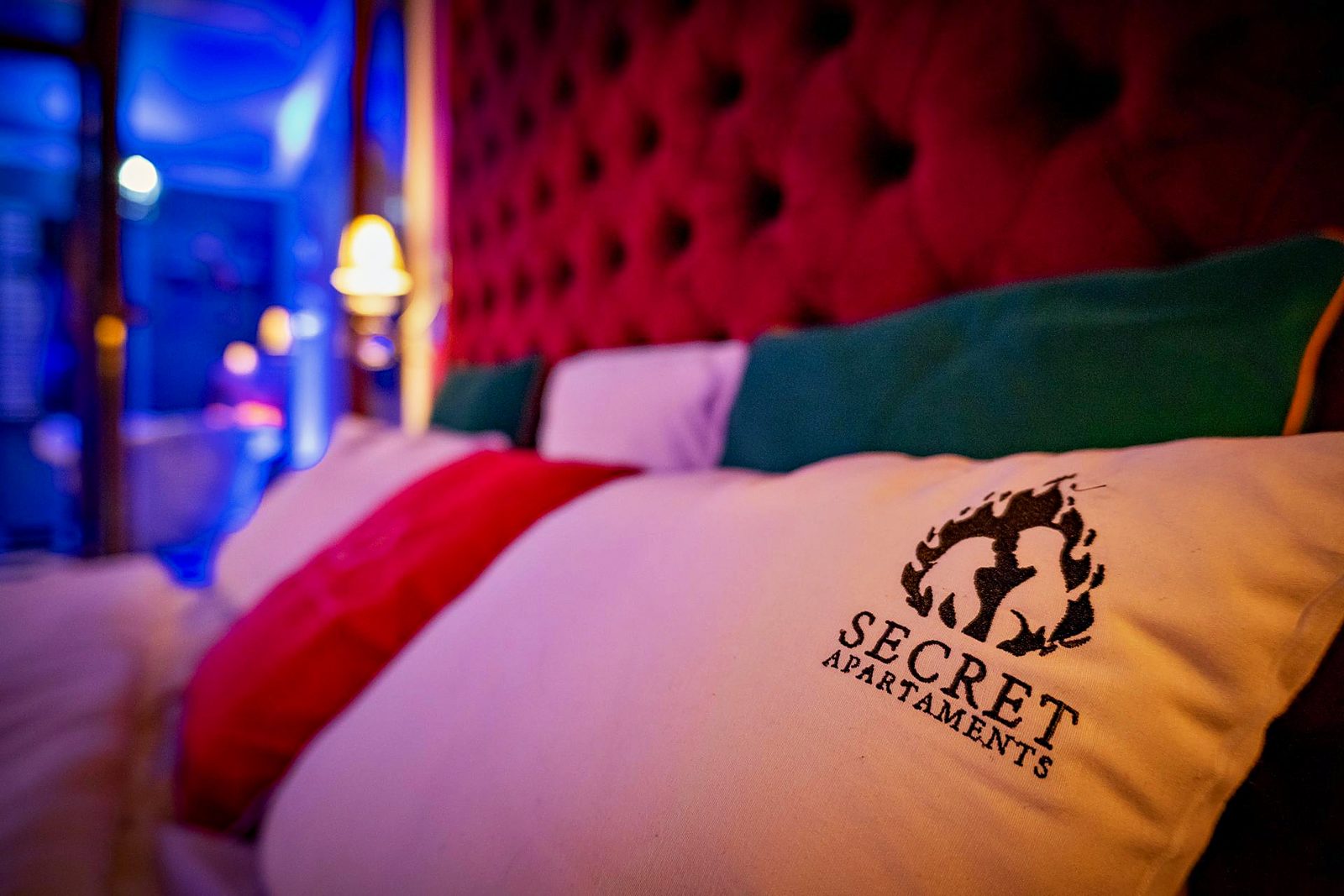 Secret Apartments: Premium Art Romance